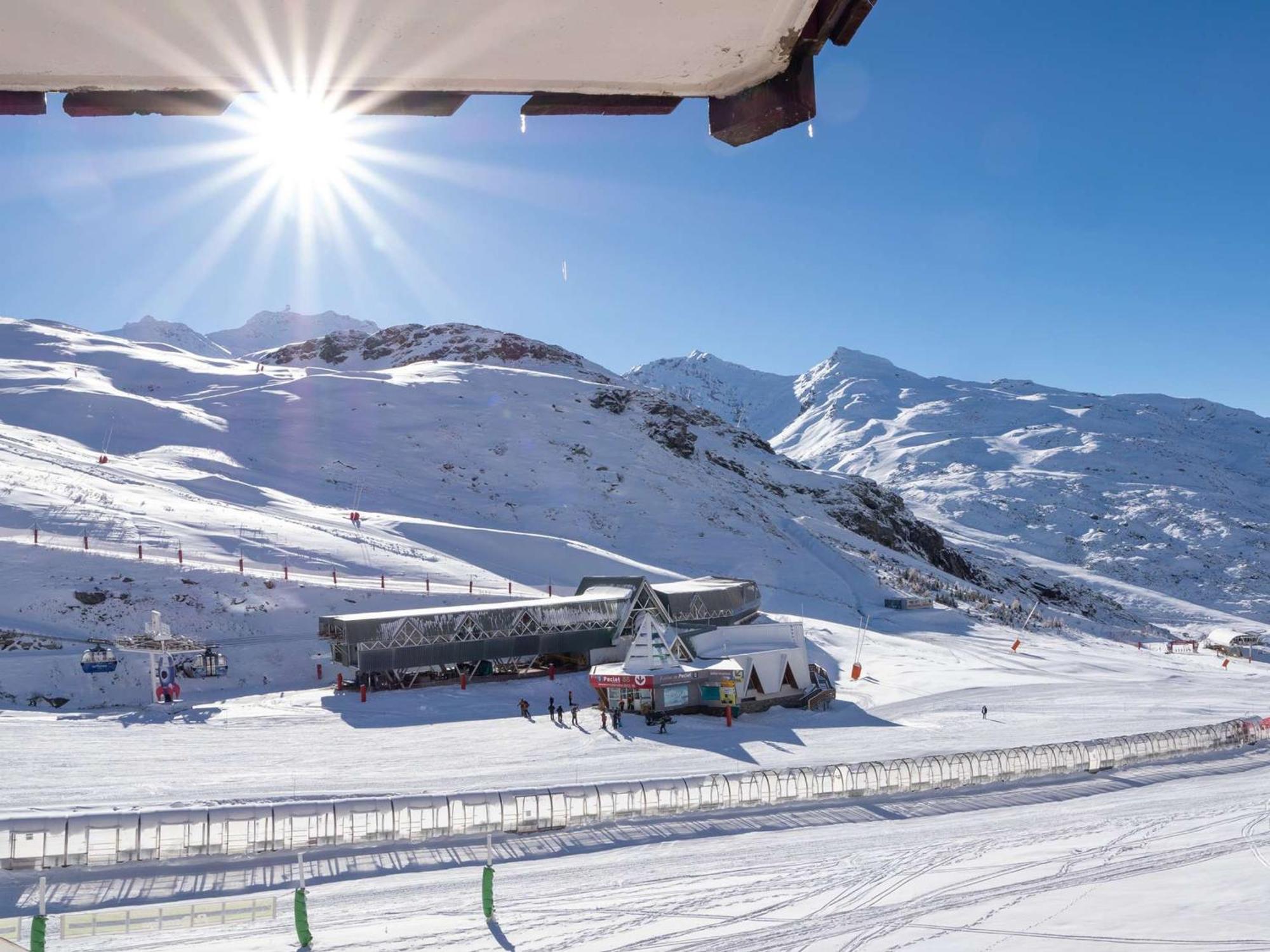 Renove - 5 Pers, Balcon, Commerces Au Pied, Local A - Fr-1-637-65 Val Thorens